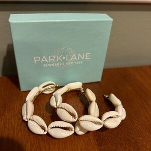 Lucia Seashell Hoops